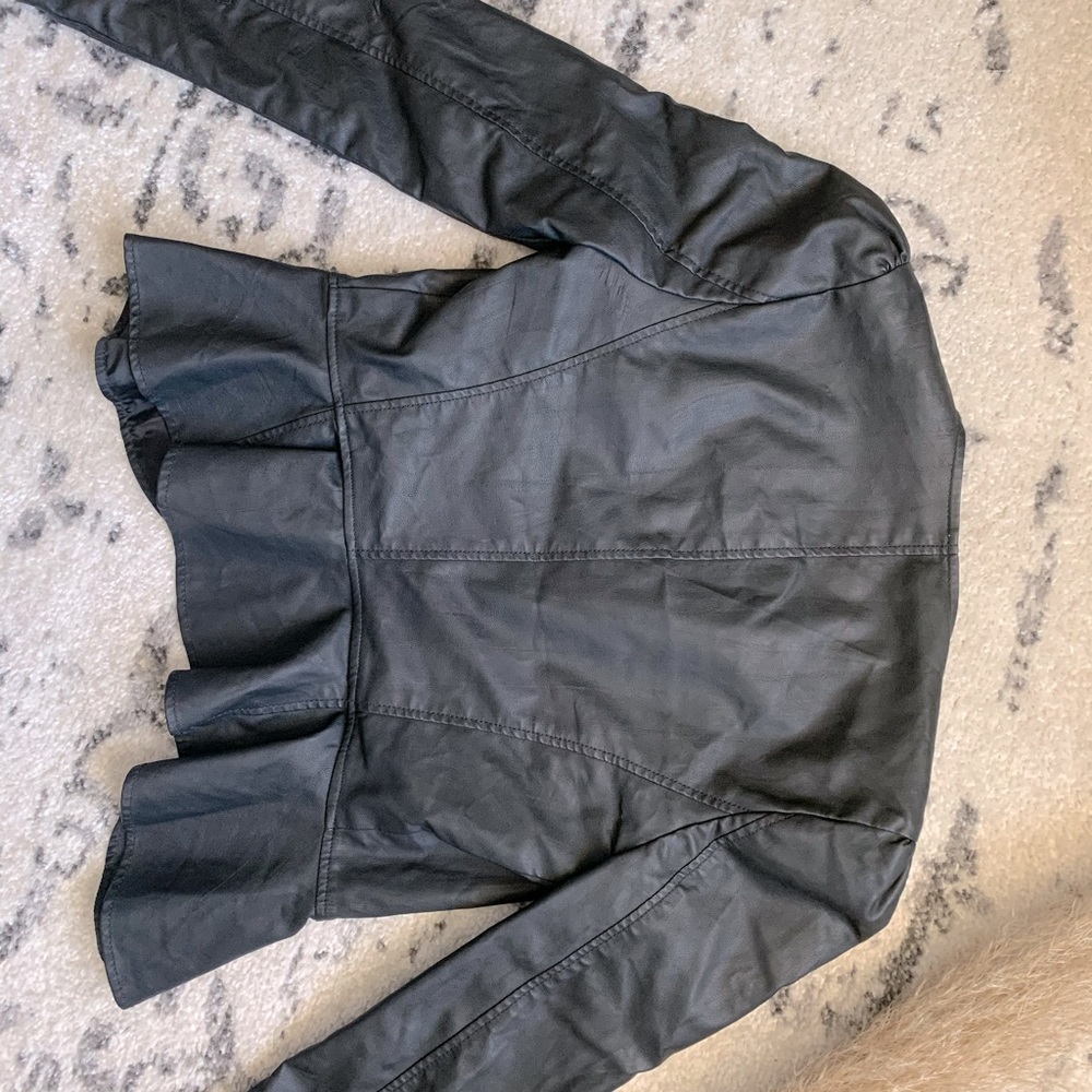 Jacket - Picture 3 of 4